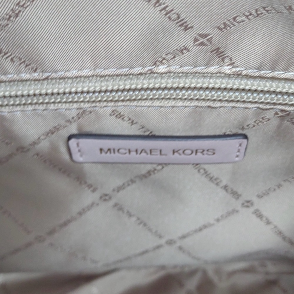 Michael Kors Large Dover Crossbody in Powder Blush! EUC! - Picture 5 of 13